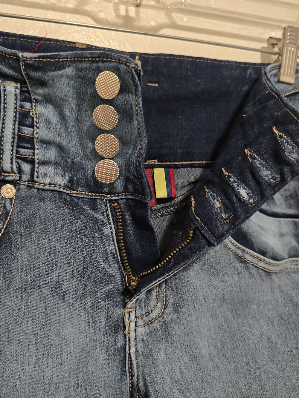 T&Y - High Rise Skinny Jeans - Picture 4 of 11